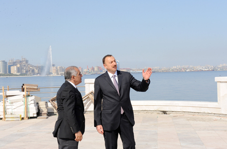 Prezident İlham Əliyev Bakıda həyata keçirilən yenidənqurma və tikinti işlərinin gedişi ilə tanış olub (FOTO)