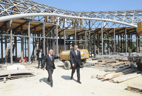 Prezident İlham Əliyev Bakıda həyata keçirilən yenidənqurma və tikinti işlərinin gedişi ilə tanış olub (FOTO)