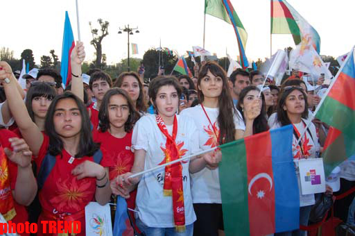 EMİN: Azərbaycanın bütün sahələrdə hər bir qələbəsinə inanıram (FOTO)
