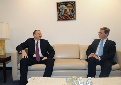 İlham Əliyev Almaniyanın xarici işlər naziri ilə görüşüb