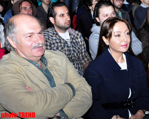 "YARAT!" təşkilatı rəssam Əli Həsənovun "Arsenium" layihəsini təqdim edib (FOTO)