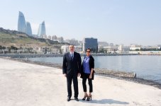 Azərbaycan Prezidenti və xanımı Dənizkənarı Milli Parkın yeni tikilən hissəsinin açılışında iştirak ediblər (FOTO)