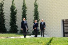 Azərbaycan Prezidenti və xanımı Dənizkənarı Milli Parkın yeni tikilən hissəsinin açılışında iştirak ediblər (FOTO)