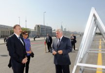 Azərbaycan Prezidenti və xanımı Bakı-Ələt yolunun Dövlət Bayrağı Meydanına gedən 2-4 kilometrlik hissəsinin açılışında iştirak ediblər (FOTO)