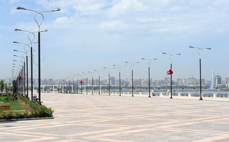 Azərbaycan Prezidenti və xanımı Dənizkənarı Milli Parkın yeni tikilən hissəsinin açılışında iştirak ediblər (FOTO)