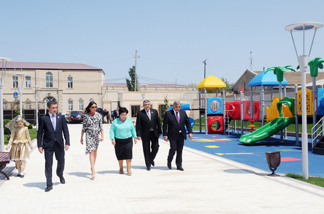 Azərbaycanın birinci xanımı Mehriban Əliyeva Xəzər rayonunda bir sıra obyektlərin açılışında iştirak edib (ƏLAVƏ OLUNUB) (FOTO)