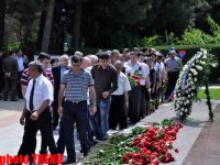 Azərbaycan ictimaiyyəti ümummilli lider Heydər Əliyevin anadan olmasının 89-cu ildönümünü qeyd edir (FOTO)