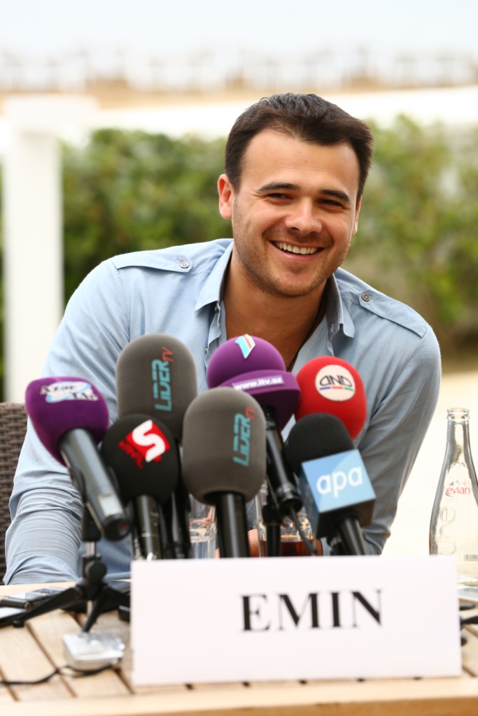Emin Ağalarov Bakıda yaradıcılıq planlarına və "Eurovision 2012" müsabiqəsinə həsr edilmiş mətbuat konfransı keçirib (FOTO)