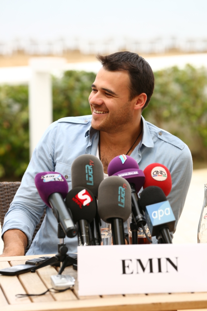 Emin Ağalarov Bakıda yaradıcılıq planlarına və "Eurovision 2012" müsabiqəsinə həsr edilmiş mətbuat konfransı keçirib (FOTO)