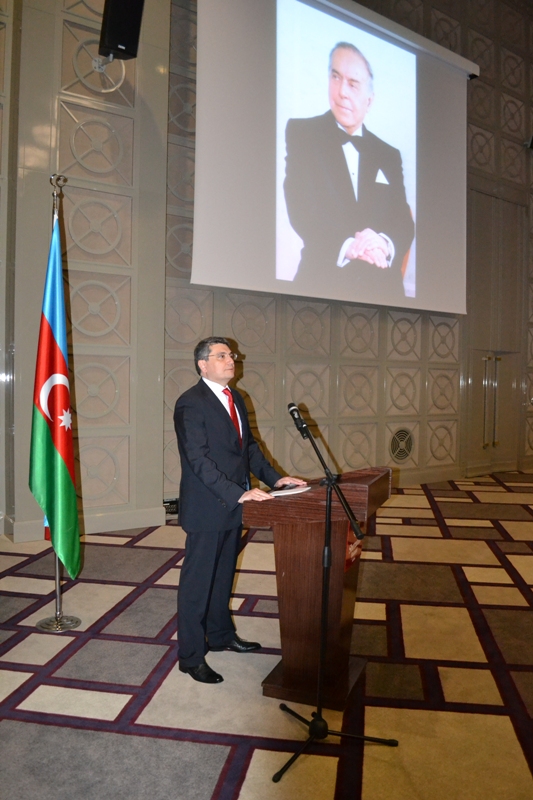 Batumidə Heydər Əliyevin anadan olmasının 89-cu ildönümü münasibətilə tədbir keçirilib (FOTO)