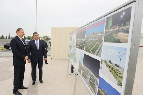 Prezident İlham Əliyev Heydər Əliyev prospektinin Suraxanı rayonu ərazisindən keçən hissəsində yeni salınmış parkın açılışında iştirak edib (FOTO)