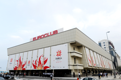 Azərbaycanın birinci xanımı Mehriban Əliyeva “EuroClub”da görülmüş işlərlə tanış olmuşdur (FOTO)