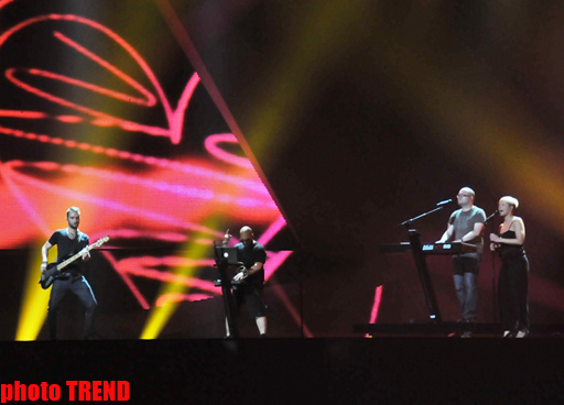Macarıstanı "Eurovision"da təmsil edən qrupun ilk məşqdən görüntülər (FOTO)