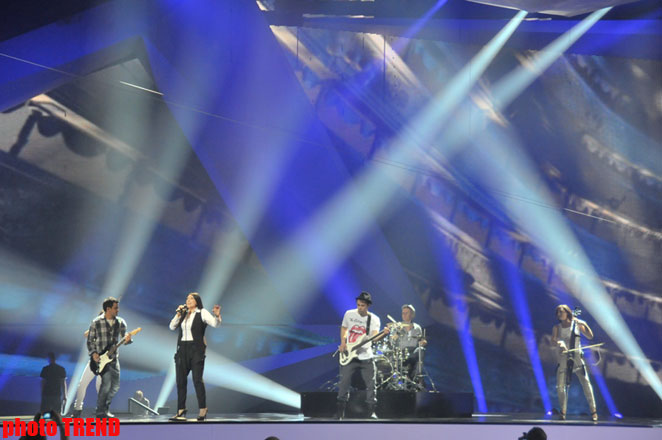 Makedoniyanın "Eurovision" təmsilçisi ilk repetisiyasını keçirib (FOTO)