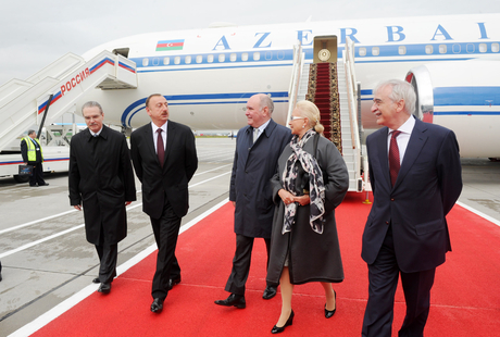 İlham Əliyev Moskvaya işgüzar səfərə gəlib (FOTO)