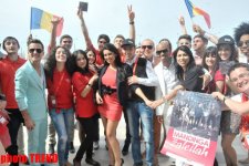 Rumıniyanı "Eurovision"da təmsil edən qrup fleşmob keçirib (FOTO)