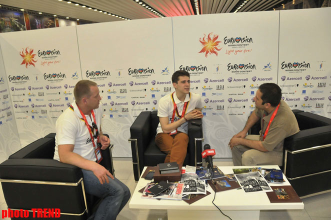 Litvanın "Eurovision 2012" iştirakçısı: Ağ pendirlə təndir çörəyi çox dadlıdır! (MÜSAHİBƏ) (FOTO)