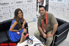 Yunanıstanın "Eurovision 2012" təmsilçisi Azərbaycanda özünü evdəki kimi hiss edir (FOTO)