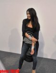 Fransanın “Eurovision 2012” təmsilçiləri mətbuat konfransında akrobat rəqsi nümayiş etdirib (FOTO)