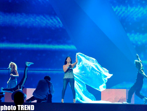 Fransanın "Eurovision" təmsilçisinin ilk məşqindən görüntülər (FOTO)