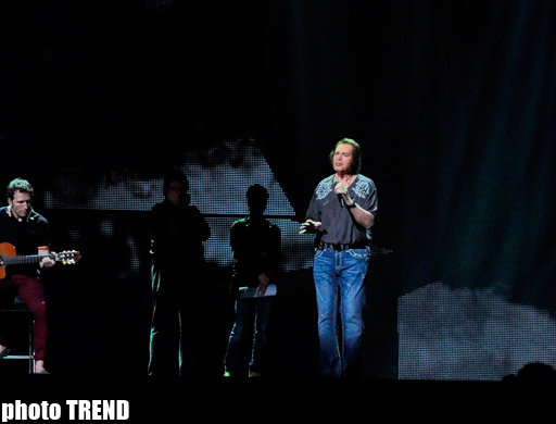 Böyük Britaniyanın "Eurovision" təmsilçisinin ilk məşqindən görüntülər (FOTO)