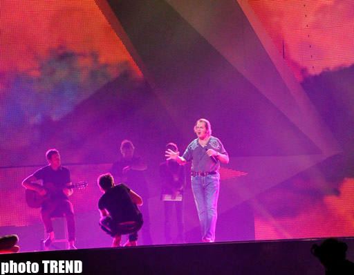 Böyük Britaniyanın "Eurovision" təmsilçisinin ilk məşqindən görüntülər (FOTO)