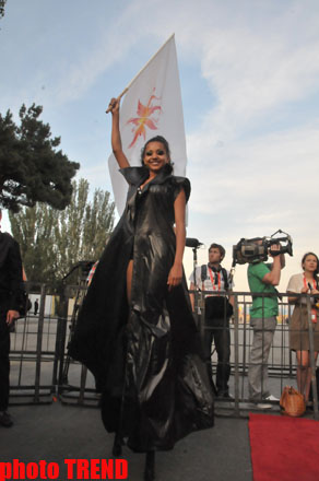 "Eurovision 2012" mahnı müsabiqəsinin rəsmi açılışı keçirilib (ƏLAVƏ OLUNUB) (FOTO)