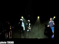 Böyük Britaniyanın "Eurovision" təmsilçisinin ilk məşqindən görüntülər (FOTO)