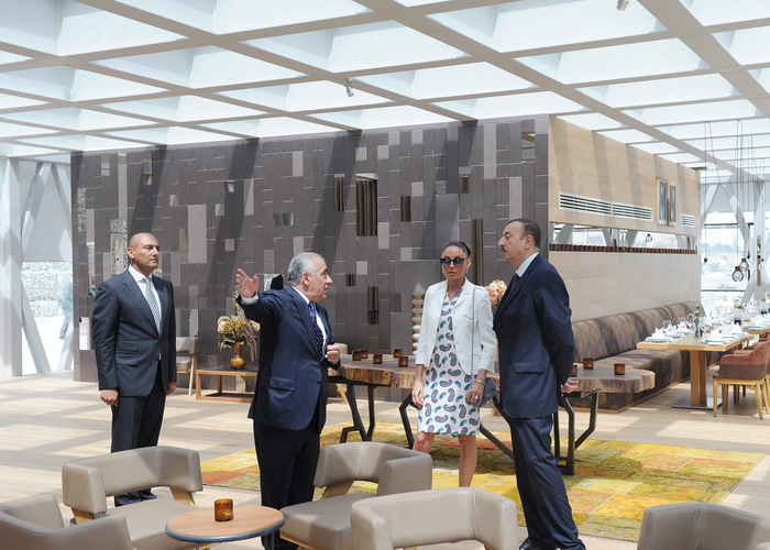 Prezident İlham Əliyev və xanımı Bakı Funikulyorunun, yeraltı piyada keçidinin açılışlarında iştirak ediblər (FOTO)