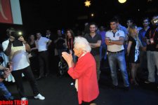 30 "Eurovision" müsabiqəsində iştirak edən Ella Kastner Bakını çox bəyənib (FOTO-VİDEO)