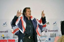 Engelbert Hamperdink Səbinə Babayeva, Filip Kirkorov və Elvis Presli haqqında danışdı (FOTO)