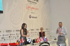 Səbinə Babayeva finala çıxmayan "Eurovision 2012" iştirakçılarına təşəkkür edib (FOTO)