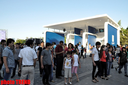Bakıda minlərlə insan "Eurovision 2012"-nin finalına Dənizkənarı Milli Parkda baxacaq (FOTO)
