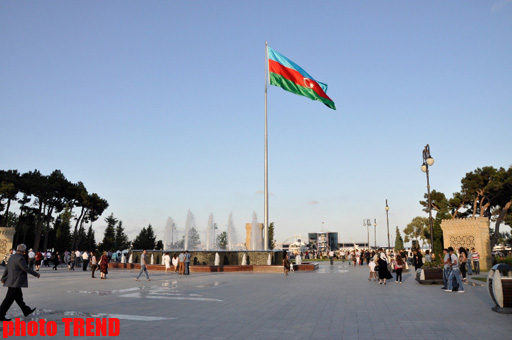 Bakıda minlərlə insan "Eurovision 2012"-nin finalına Dənizkənarı Milli Parkda baxacaq (FOTO)
