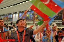 "Eurovision 2012"-nin açılışı zamanı "Bakı Kristal Zalı"nda Azərbaycan rəqsləri (FOTO)