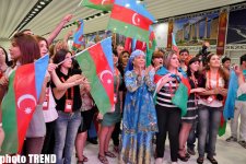 "Eurovision 2012"-nin açılışı zamanı "Bakı Kristal Zalı"nda Azərbaycan rəqsləri (FOTO)