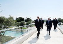 Prezident İlham Əliyev Dənizkənarı Milli Parkında “Kiçik Venesiya şəhərciyi”nin açılışında iştirak edib (FOTO)