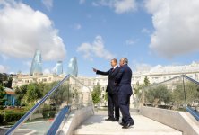Prezident İlham Əliyev Dənizkənarı Milli Parkında “Kiçik Venesiya şəhərciyi”nin açılışında iştirak edib (FOTO)