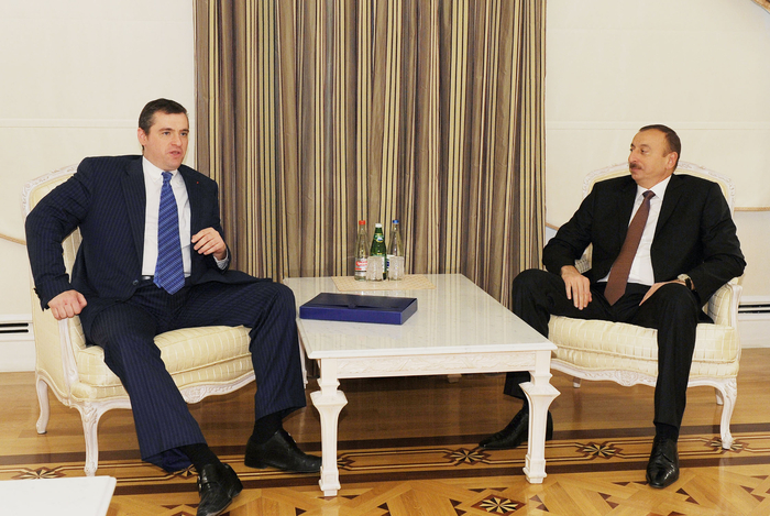 İlham Əliyev RF Dövlət Duması komitəsinin sədrini qəbul edib
