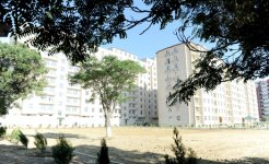 İlham Əliyev Müdafiə Nazirliyinin yeni yaşayış kompleksinin açılışında iştirak edib (FOTO)