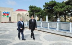 Prezident İlham Əliyev Badamdar qəsəbəsində Heydər Əliyev parkının yenidənqurmadan sonrakı vəziyyəti ilə tanış olub (FOTO)
