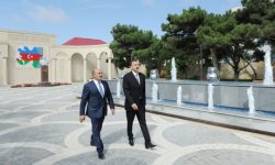 Prezident İlham Əliyev Badamdar qəsəbəsində Heydər Əliyev parkının yenidənqurmadan sonrakı vəziyyəti ilə tanış olub (FOTO)