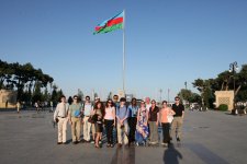 Heydər Əliyev Fondunun dəstəyi ilə amerikalı məktəblilər arasında keçirilən inşa müsabiqəsinin qalibləri Azərbaycanda səfərdədirlər (FOTO)