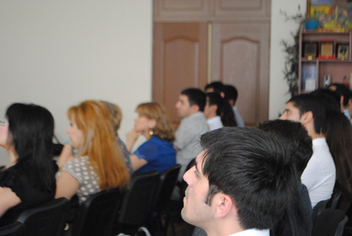 Gənclər Fondu info-seminarlar keçirir (FOTO)