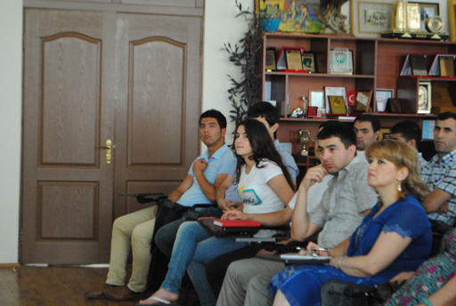 Gənclər Fondu info-seminarlar keçirir (FOTO)