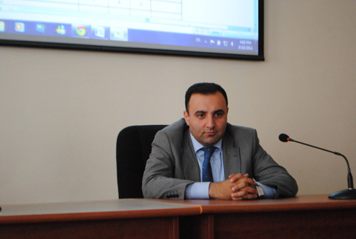 Gənclər Fondu info-seminarlar keçirir (FOTO)