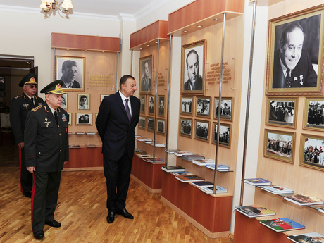Prezident İlham Əliyev Heydər Əliyev adına Azərbaycan Ali Hərbi Məktəbində keçirilən təntənəli mərasimdə iştirak edib (FOTO)
