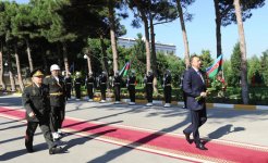 Prezident İlham Əliyev Heydər Əliyev adına Azərbaycan Ali Hərbi Məktəbində keçirilən təntənəli mərasimdə iştirak edib (FOTO)