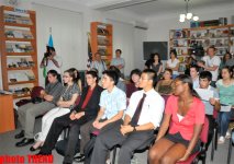 Heydər Əliyev Fondunun dəstəyi ilə keçirilmiş inşa müsabiqəsinin qalibləri olan amerikalı məktəblilərlə görüş keçirilib (FOTO)