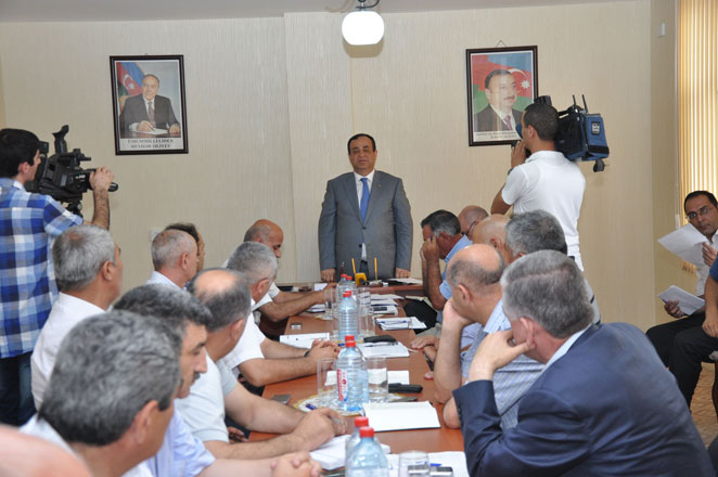 Azərbaycan Məcburi Köçkünlərin Sosial İnkişaf Fondunun direktoru tikinti işləri ilə tanış olub (FOTO)